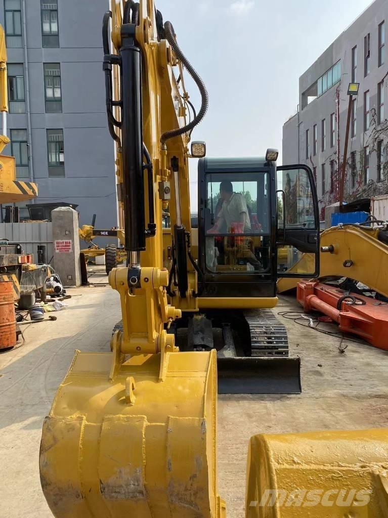 CAT 305.5 E 소형 굴삭기 7톤 미만