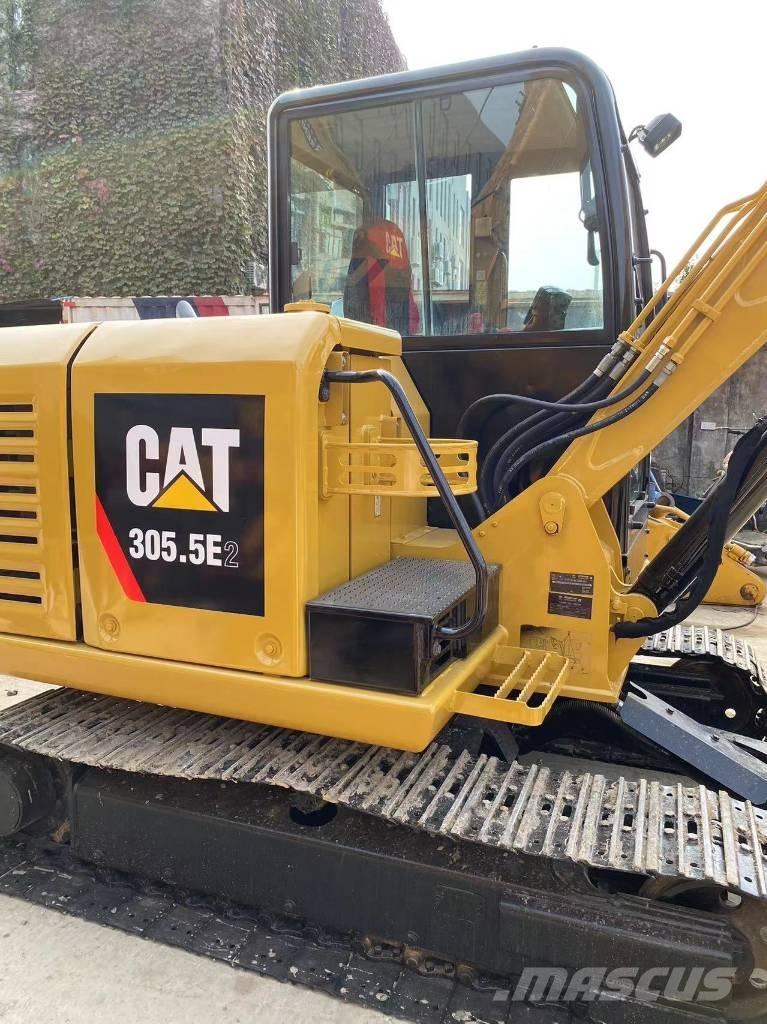 CAT 305.5 E 소형 굴삭기 7톤 미만