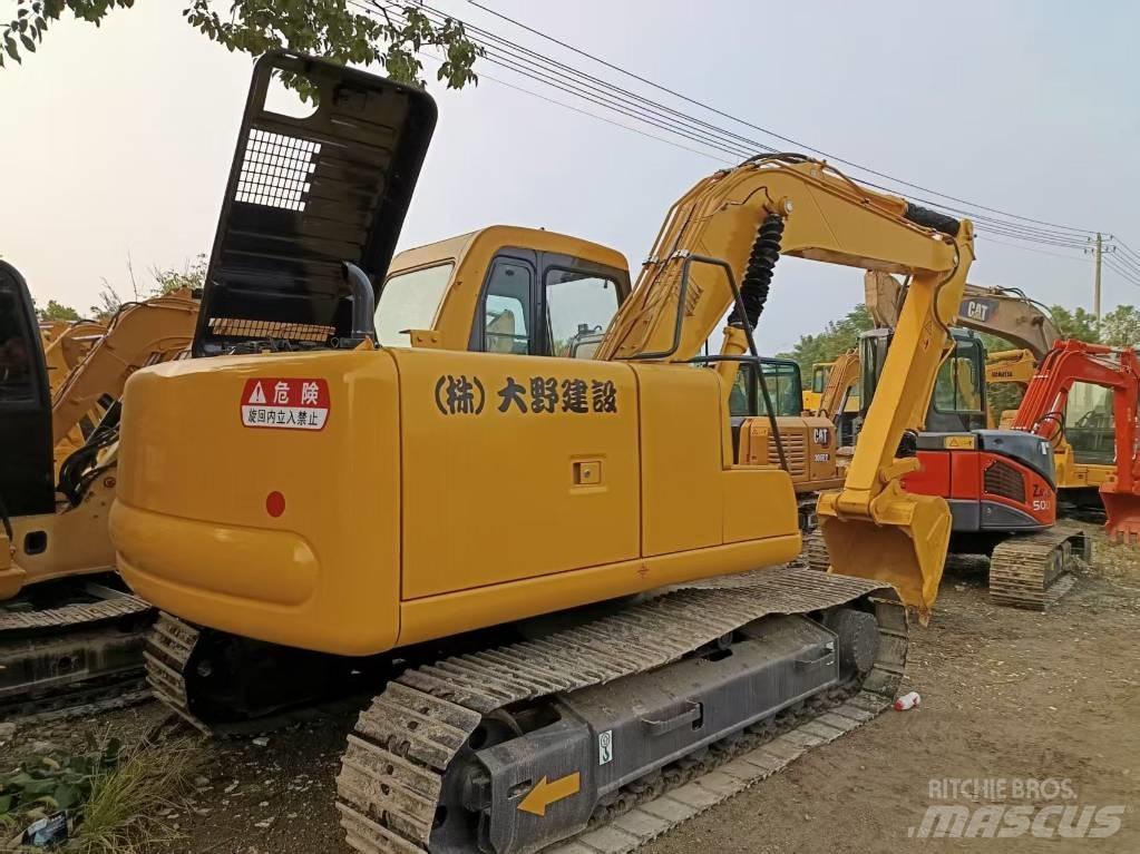 Komatsu PC120 중형굴삭기 7톤-28톤