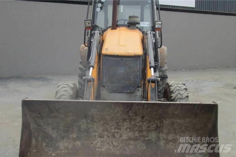 JCB 3DX4 백호로더