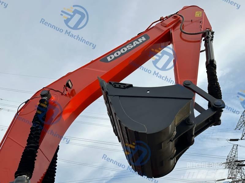 Doosan DX 300LC-9C 대형 굴삭기 29톤 이상