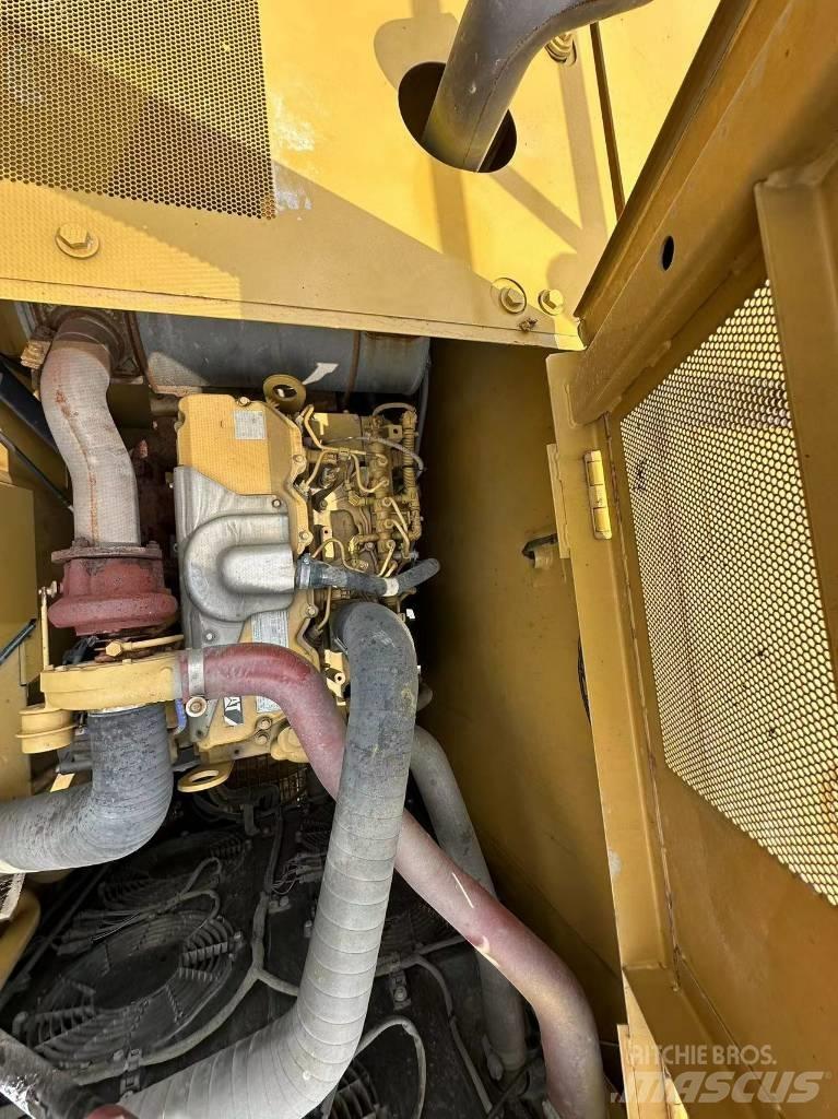 CAT 320GC 대형 굴삭기 29톤 이상