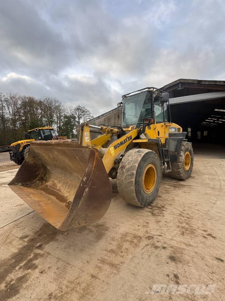 Komatsu WA 200-5  휠로우더