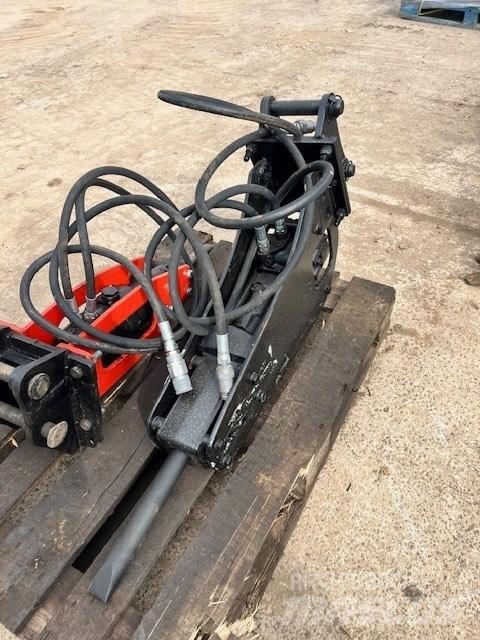 Rammer S 21 브레이커