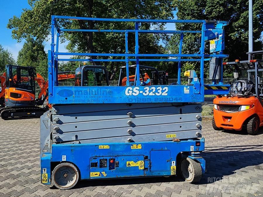 Genie GS-3232 가위형 리프트