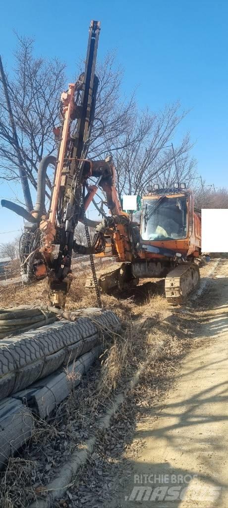 Tamrock FB5H 도로 굴착기
