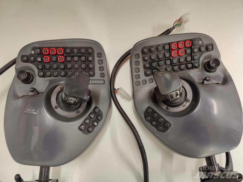 Komatsu Joysticks 일렉트로닉스