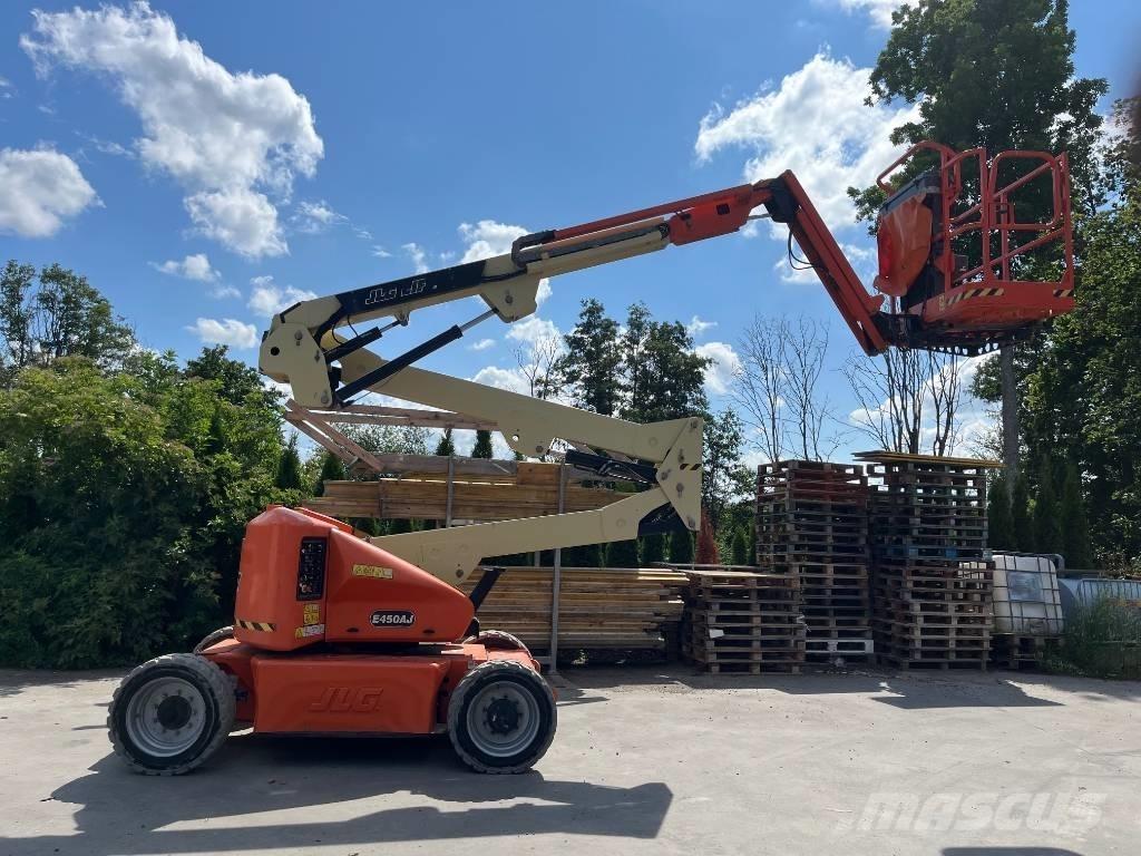 JLG E 450 AJ 관절형 전동이동 리프트