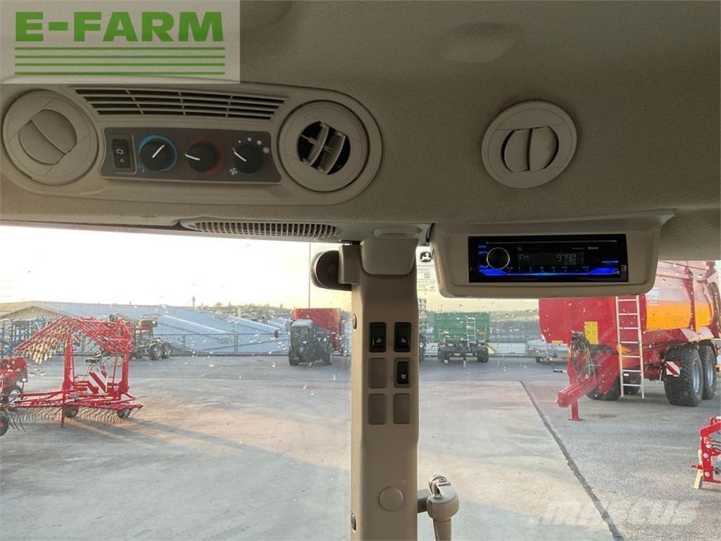 John Deere 5075E 트랙터