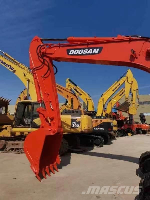 Doosan DX 225 대형 굴삭기 29톤 이상