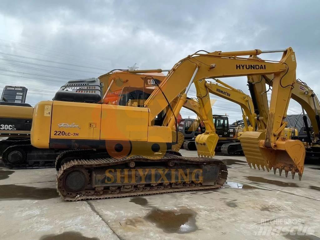 Hyundai Robex 220-7 대형 굴삭기 29톤 이상