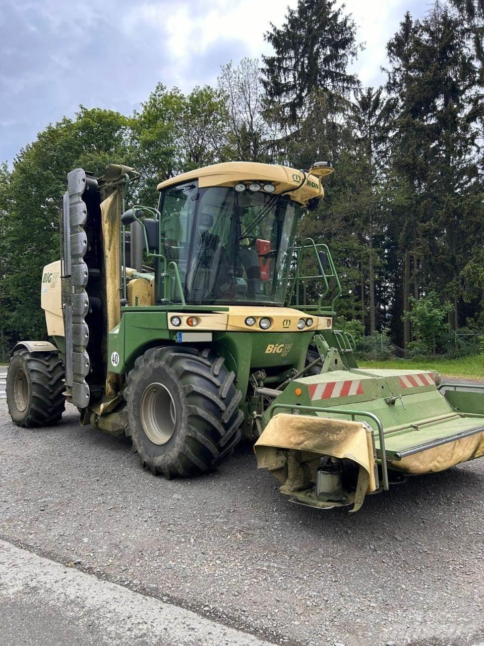 Krone BIg M 420 CV 목초 수확기