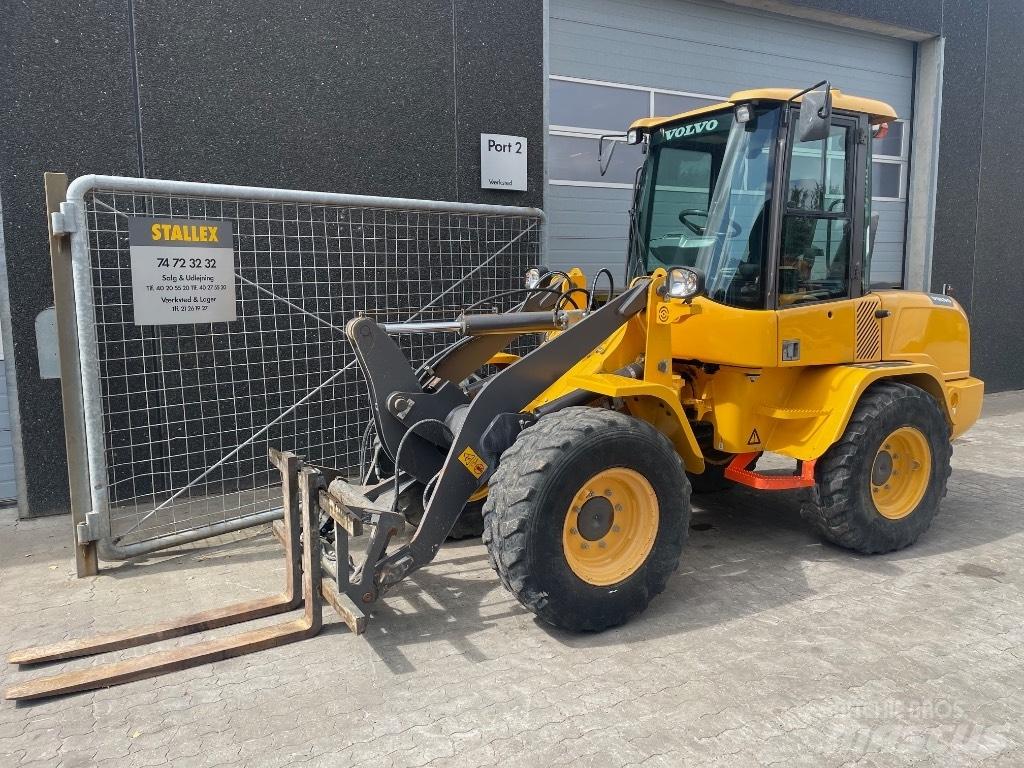 Volvo L30G 미니 로더
