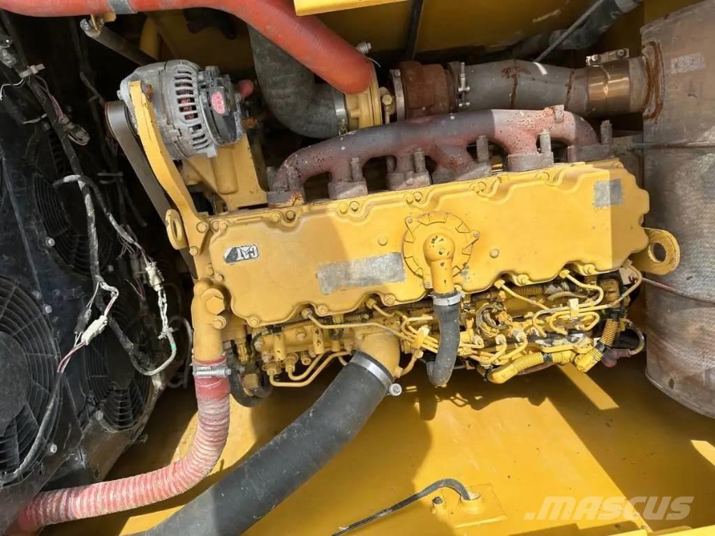 CAT 330GC 대형 굴삭기 29톤 이상