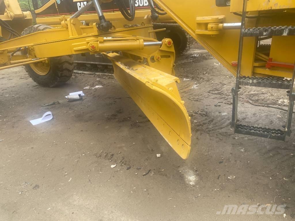 CAT 120 H 그레이더
