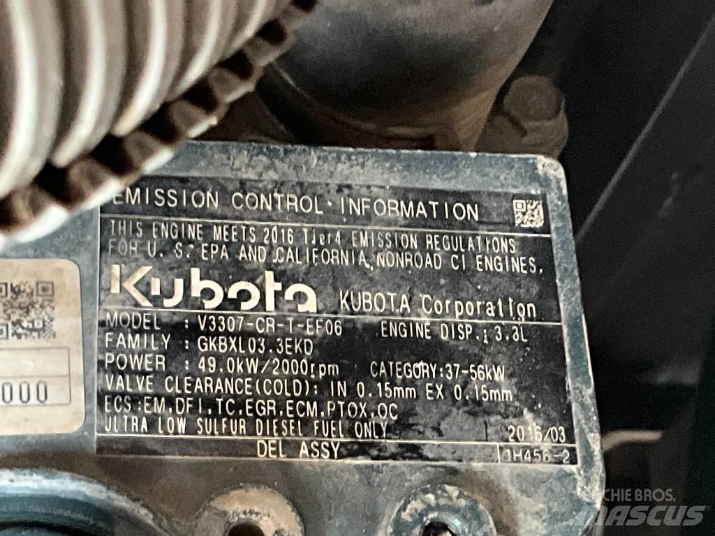 Kubota KX 080-4 중형굴삭기 7톤-28톤