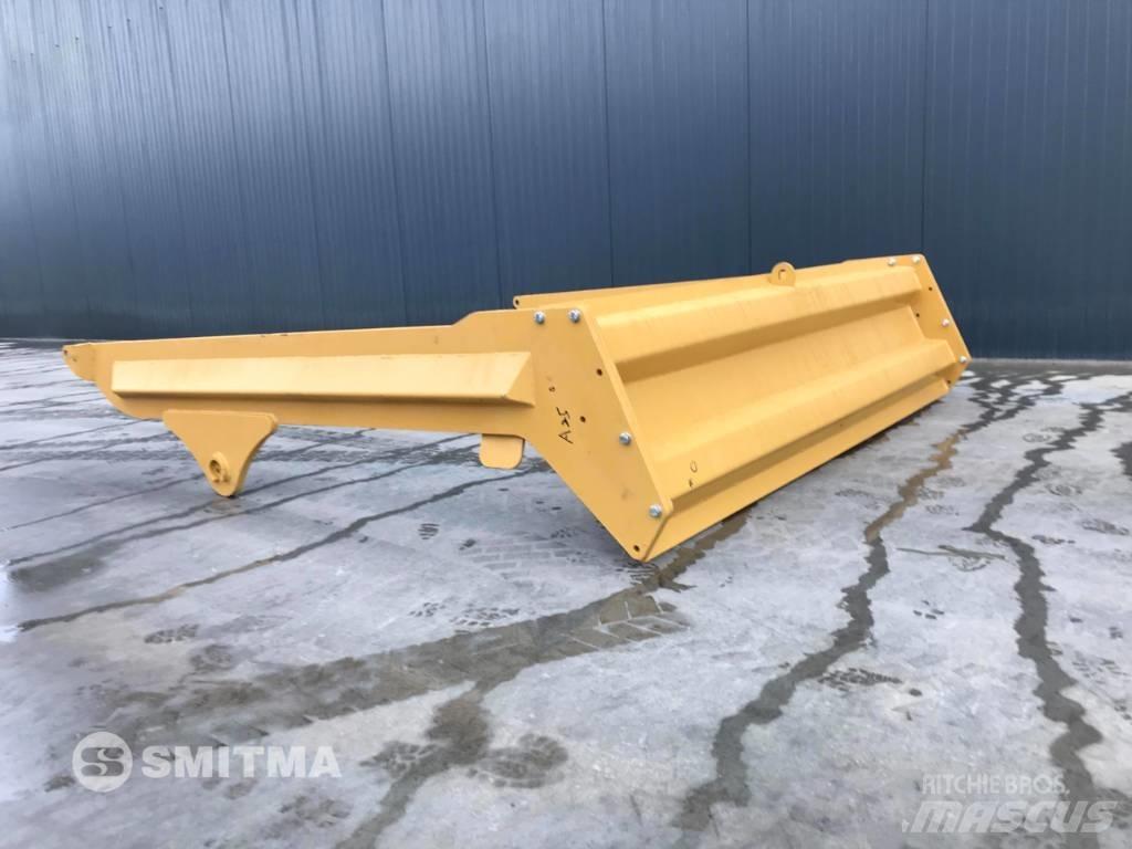 Volvo A25D 테일게이트