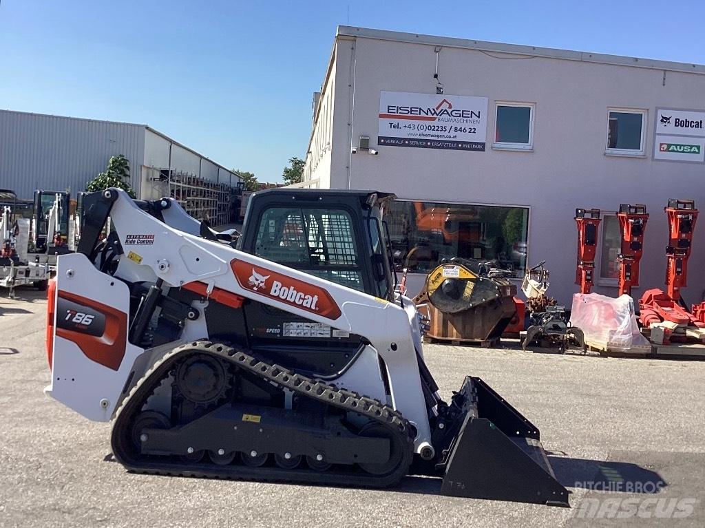 Bobcat T86  스키드로더
