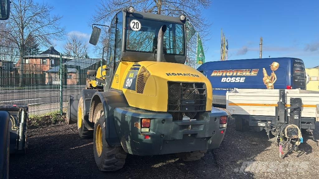 Komatsu WA 90  휠로우더