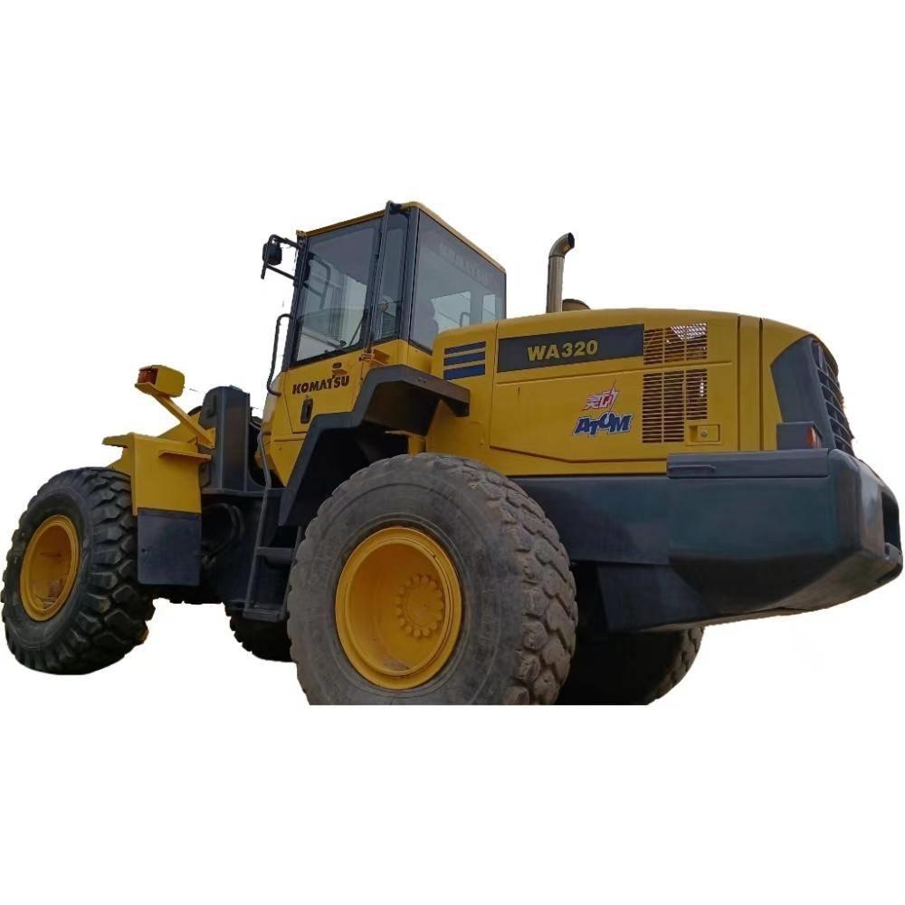 Komatsu WA 320  휠로우더