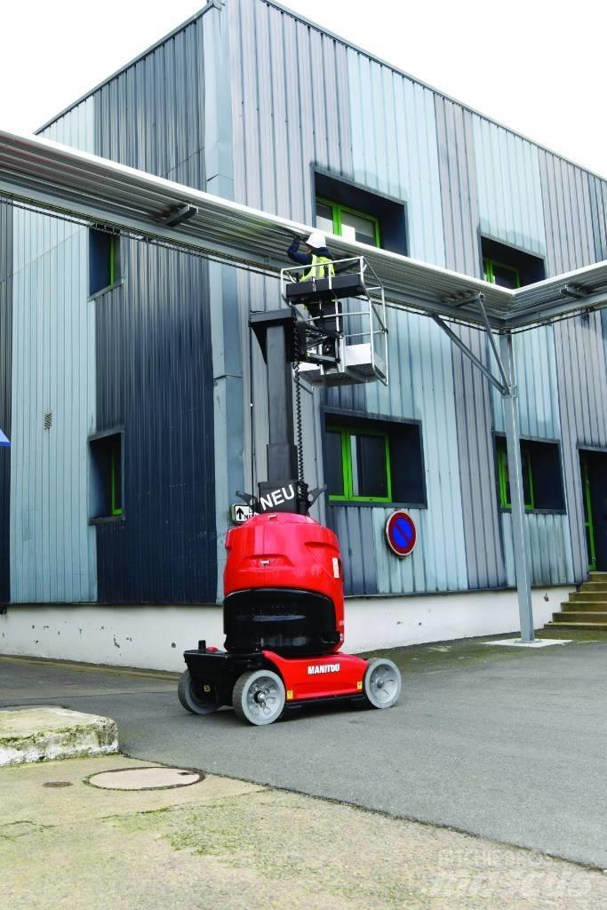 Manitou 100 VJR 인원/화물 앨리베이터