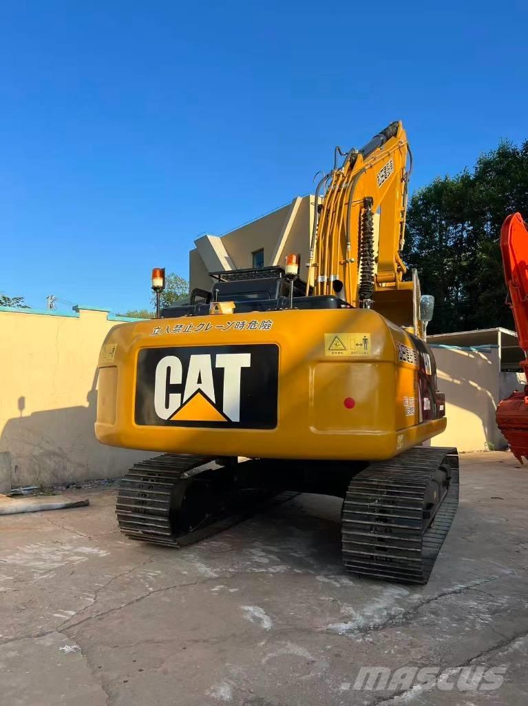 CAT 320 D 대형 굴삭기 29톤 이상
