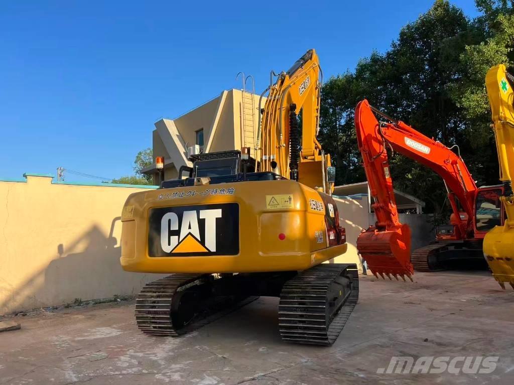 CAT 320 D 대형 굴삭기 29톤 이상