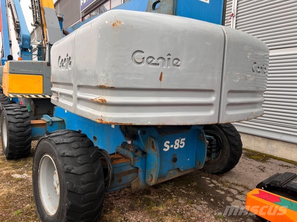 Genie S 85 관절형 전동이동 리프트