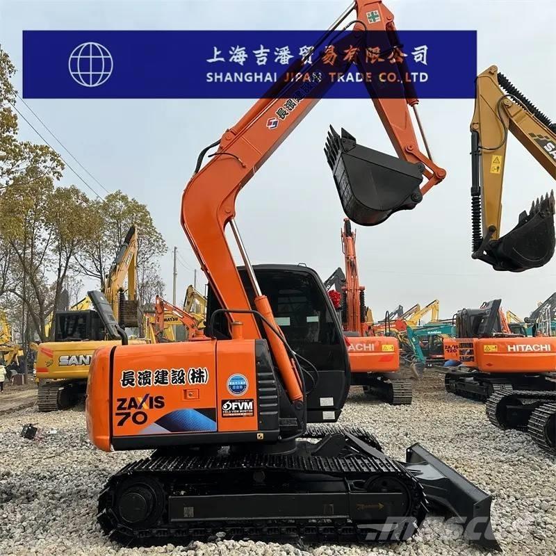Hitachi ZX 70 소형 굴삭기 7톤 미만