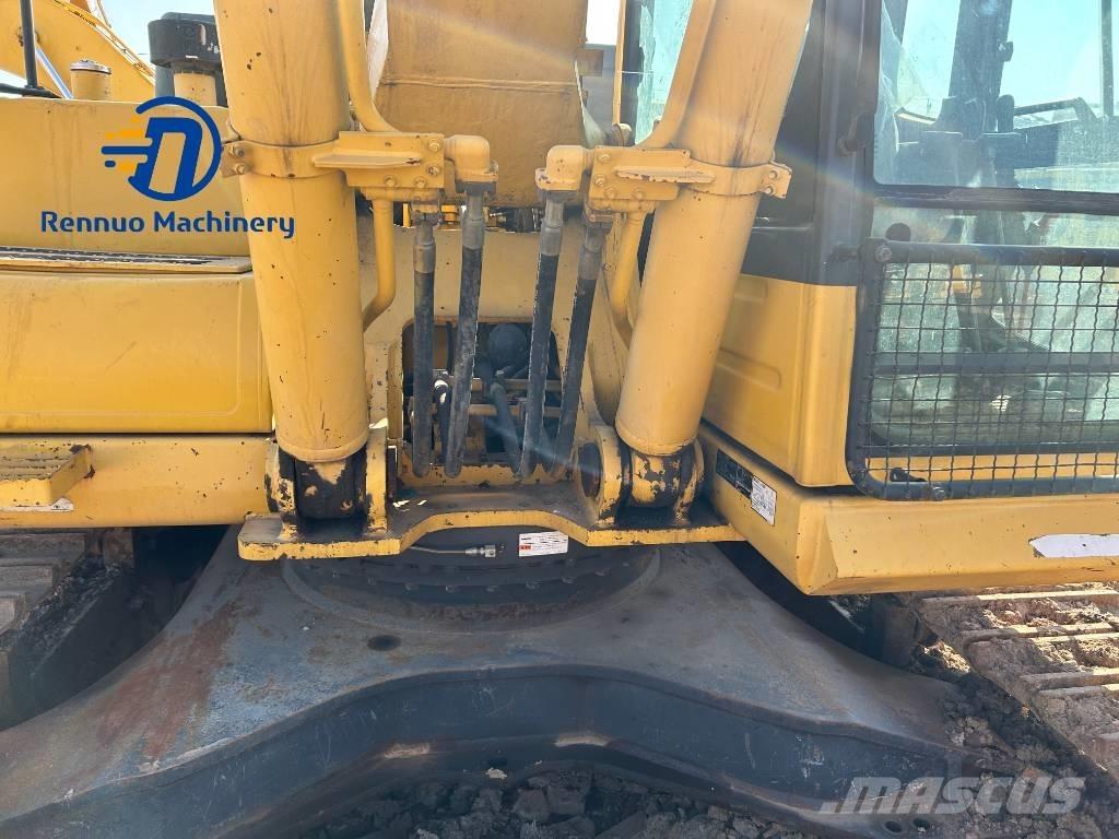 Komatsu PC 450-8 대형 굴삭기 29톤 이상