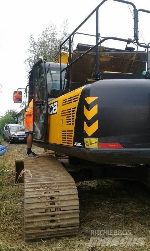 JCB JS220LC 대형 굴삭기 29톤 이상