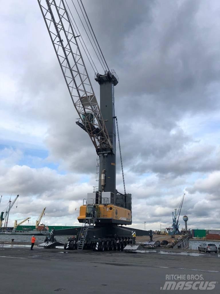 Liebherr LHM550 하버 크레인