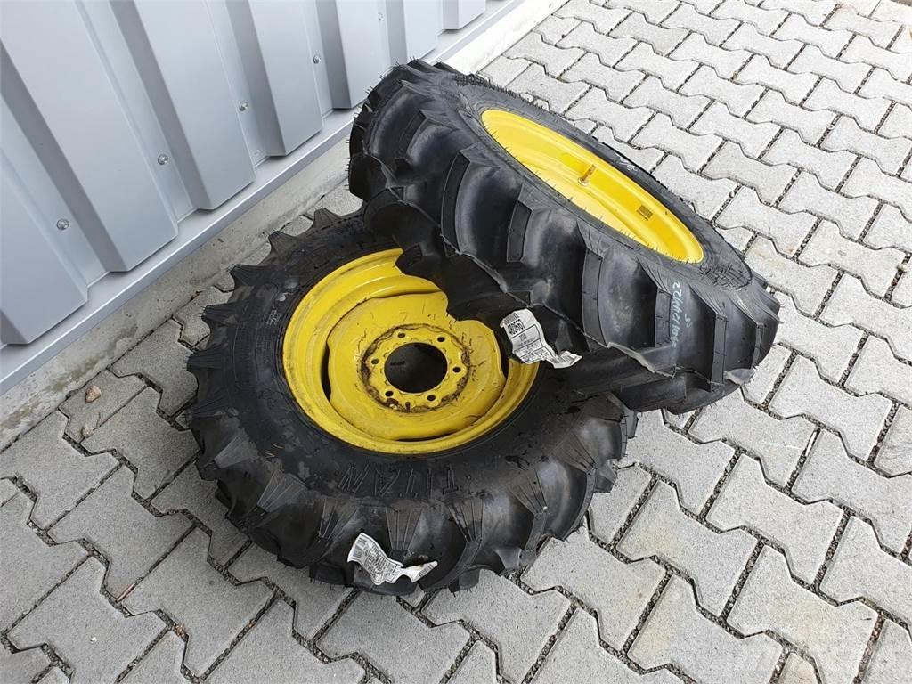 Titan 8-16 x2 타이어, 휠 및 림