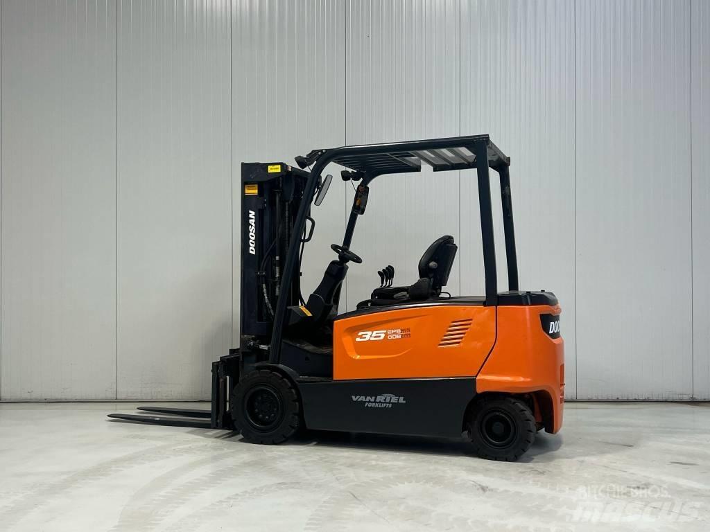 Doosan B35X-7 전동 지게차