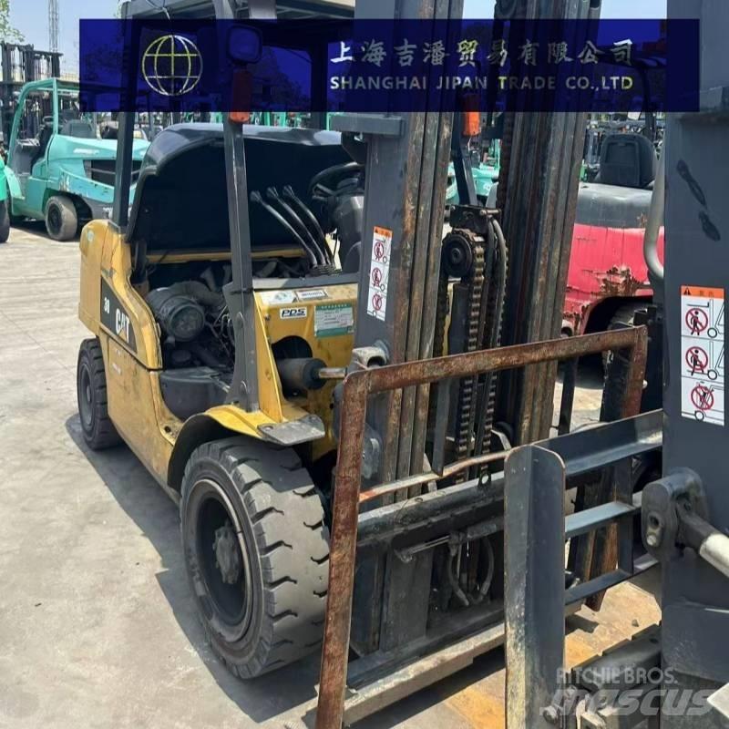 CAT DP 35 N 디젤 지게차