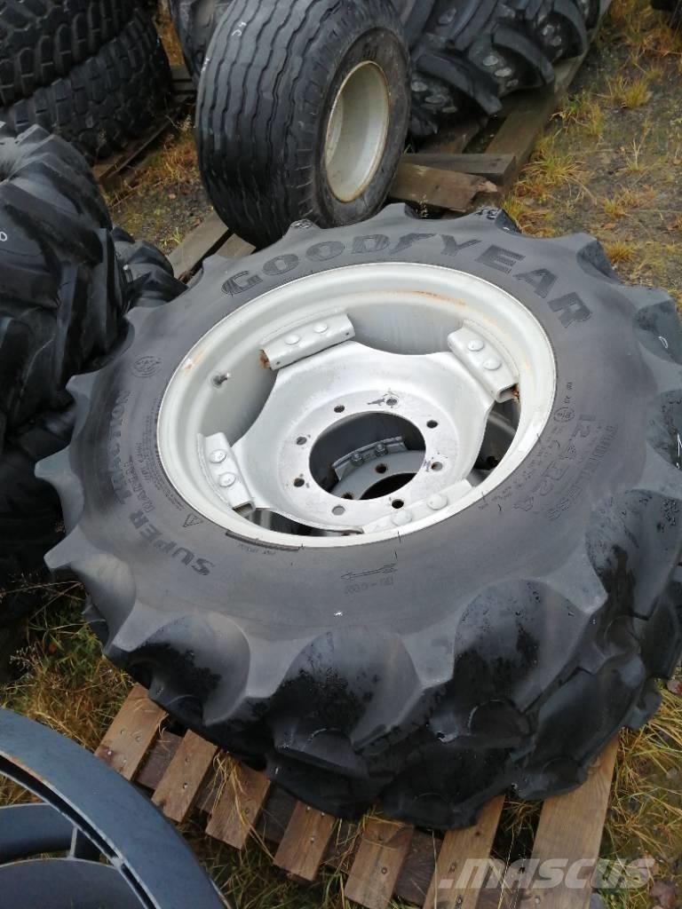 Goodyear 12,4r24 타이어, 휠 및 림