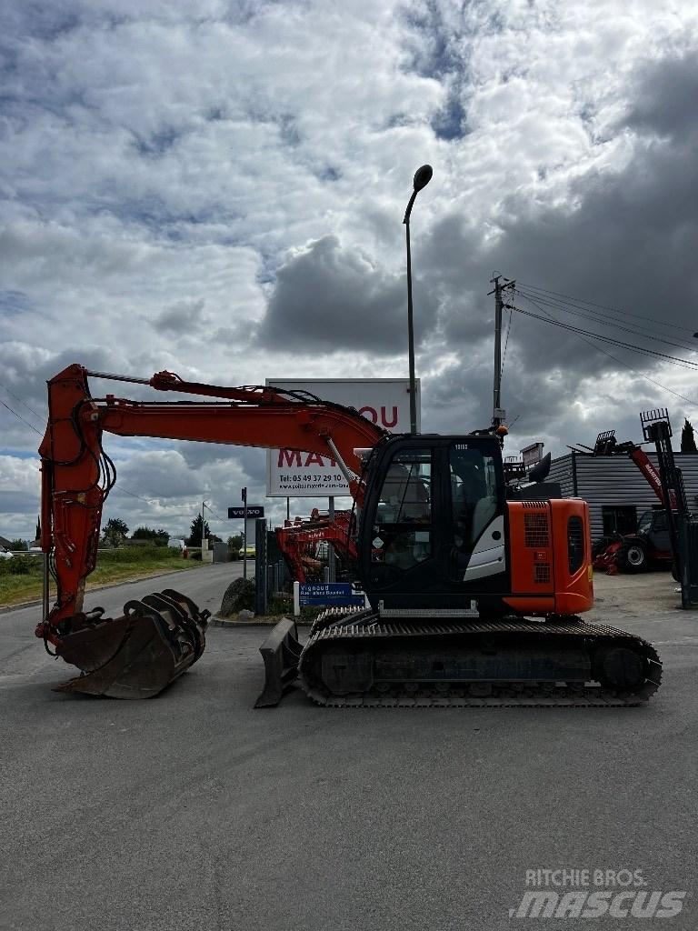 Hitachi ZX 135 US-6 대형 굴삭기 29톤 이상