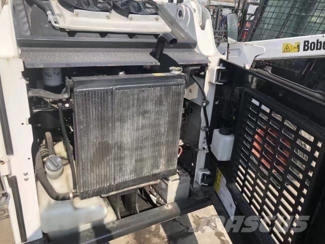 Bobcat S 16  스키드로더