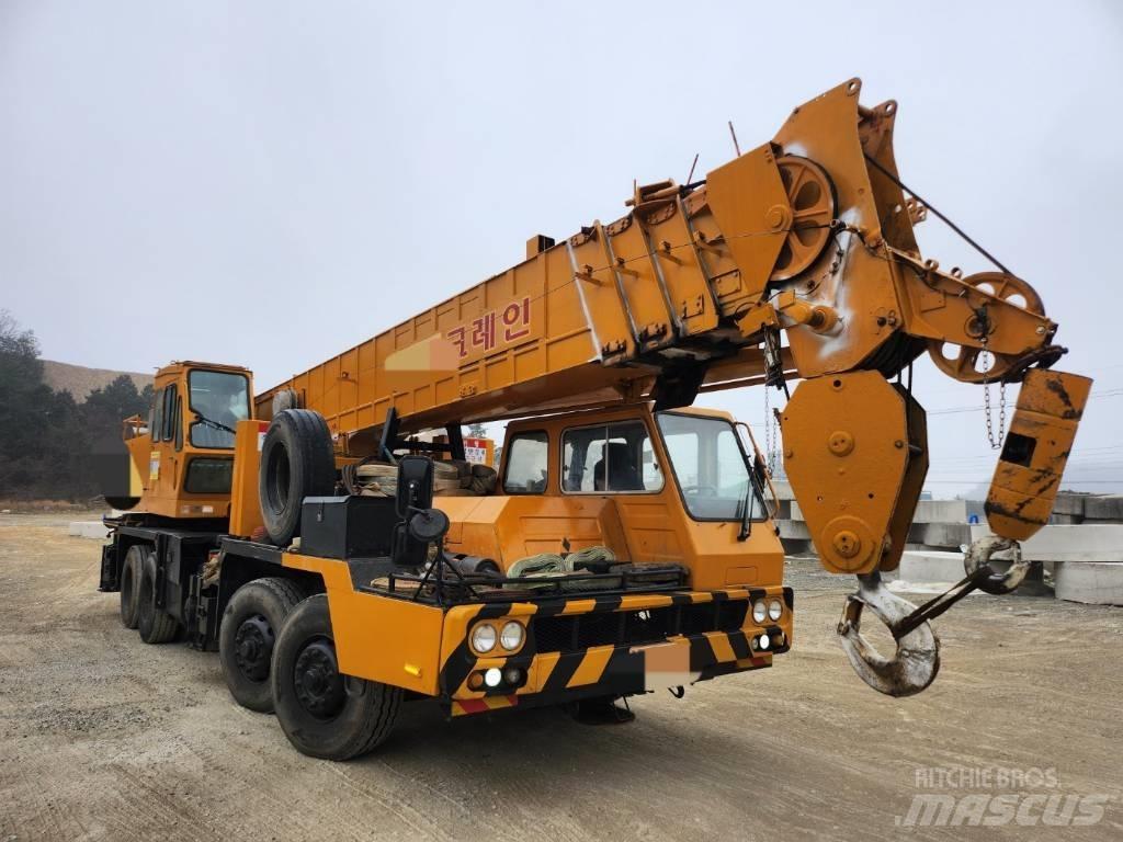 Hyundai HC 50 A/T 크레인