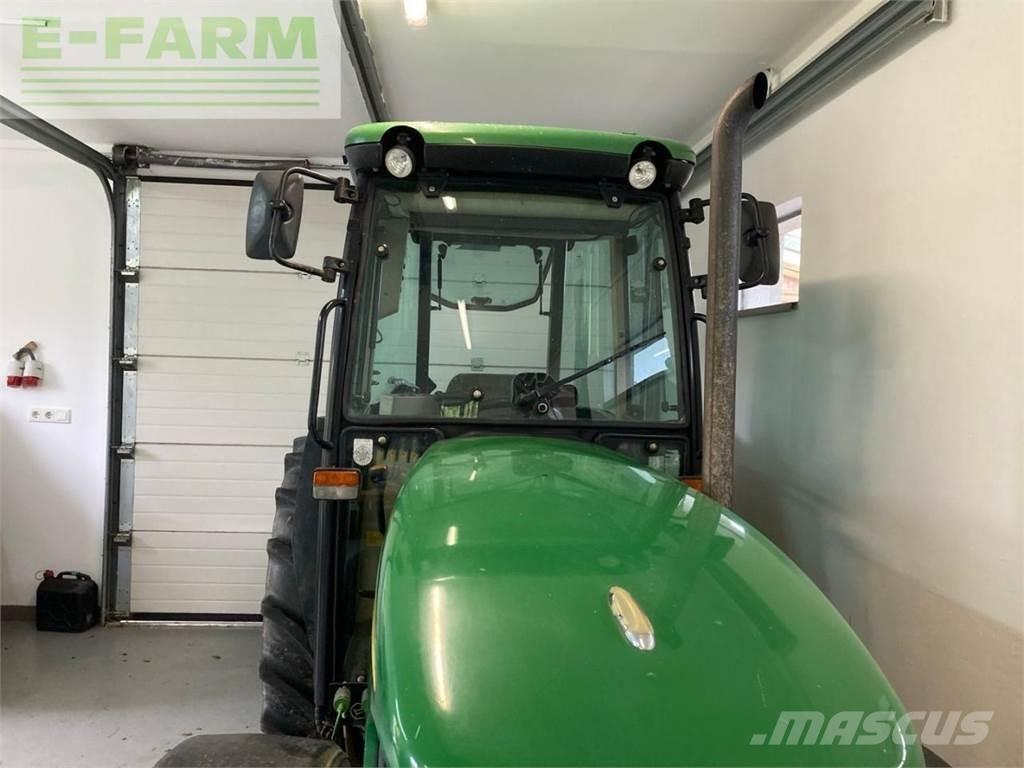 John Deere 5515F 트랙터