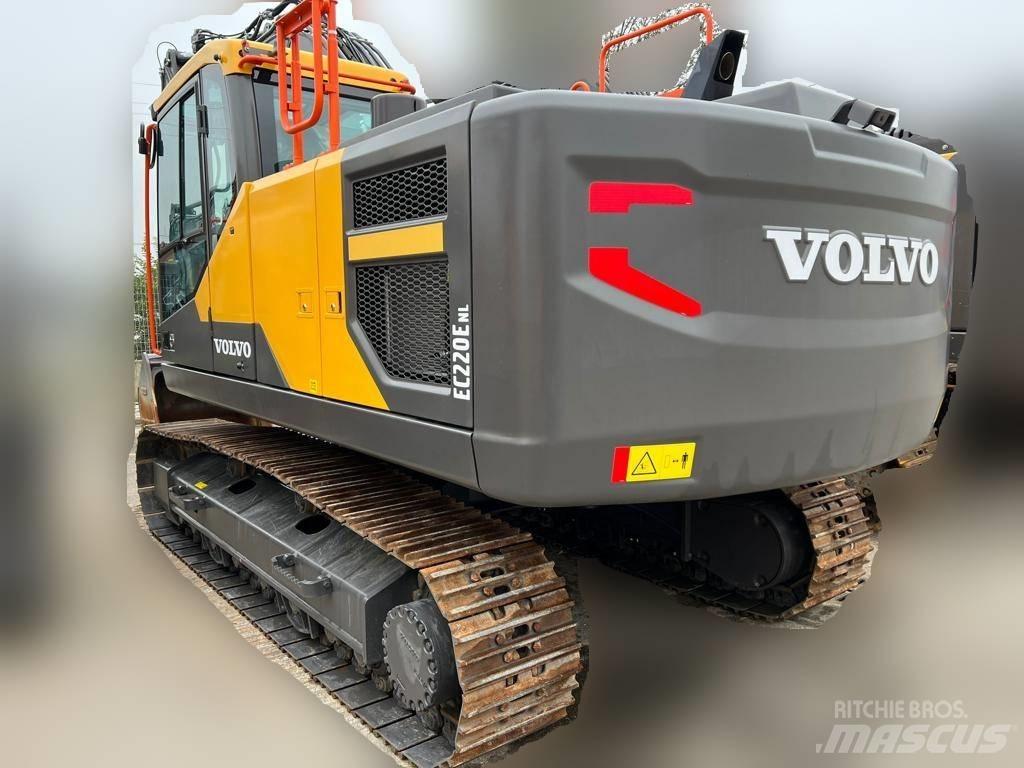 Volvo EC 220 E 대형 굴삭기 29톤 이상