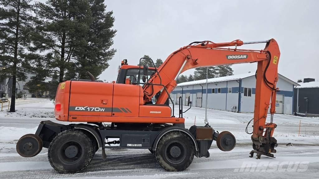 Doosan DX 170 W  휠 굴삭기