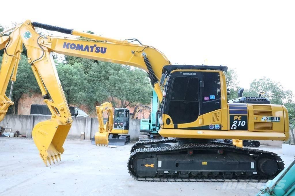 Komatsu PC 210-8 대형 굴삭기 29톤 이상