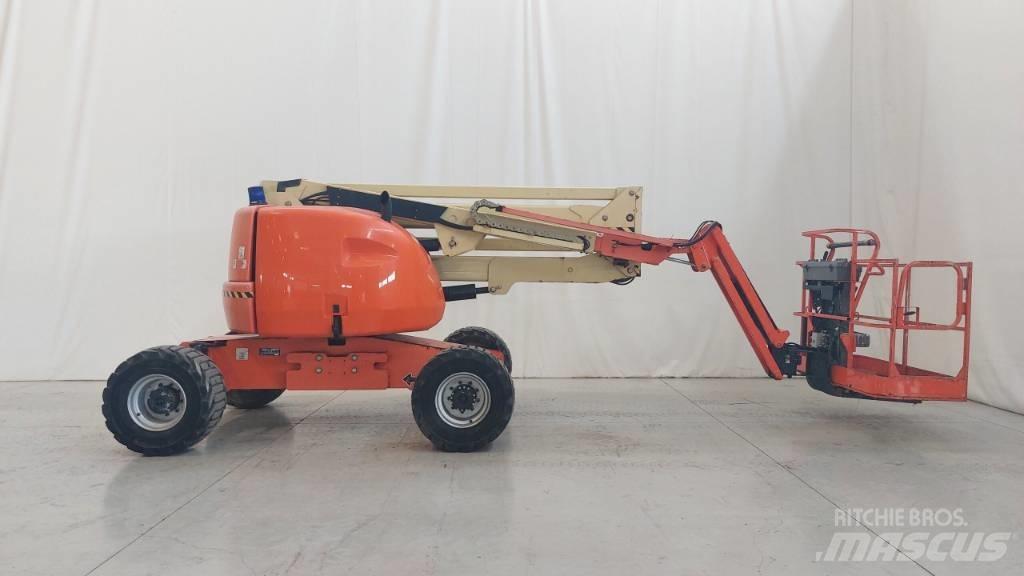 JLG 450 AJ 관절형 전동이동 리프트
