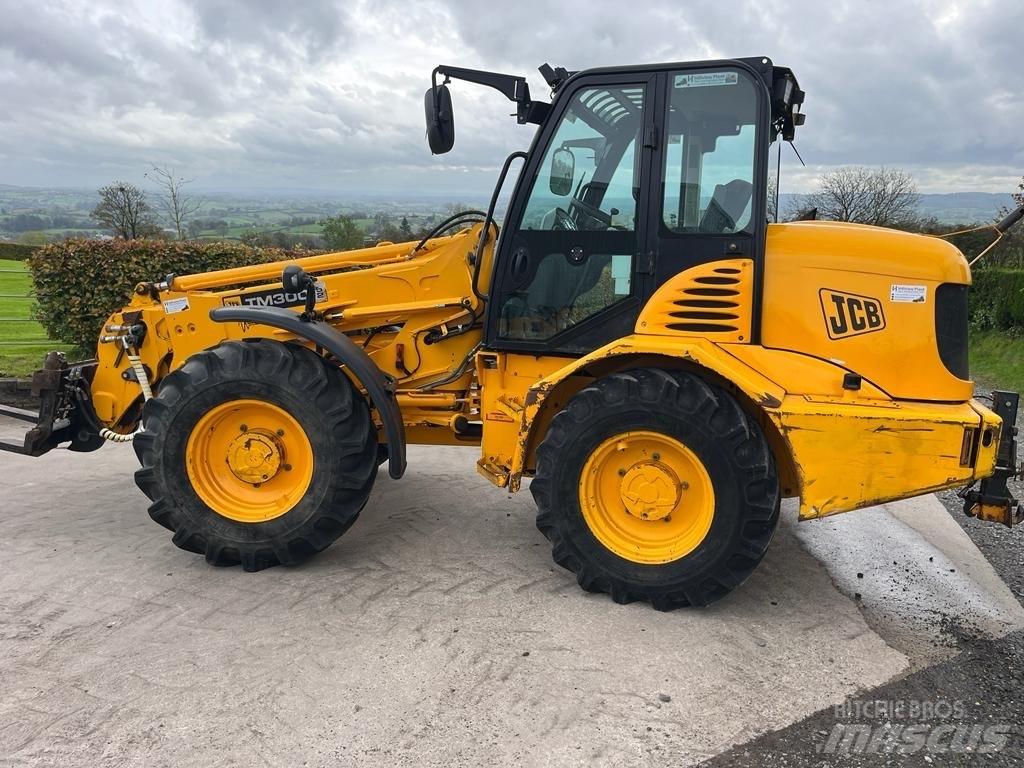 JCB TM 300 농업용 텔레 핸들러
