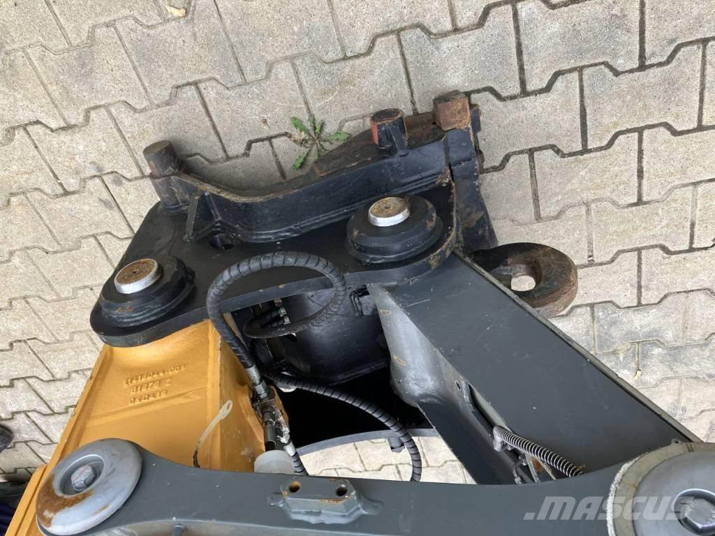 Liebherr R 922 LC 대형 굴삭기 29톤 이상