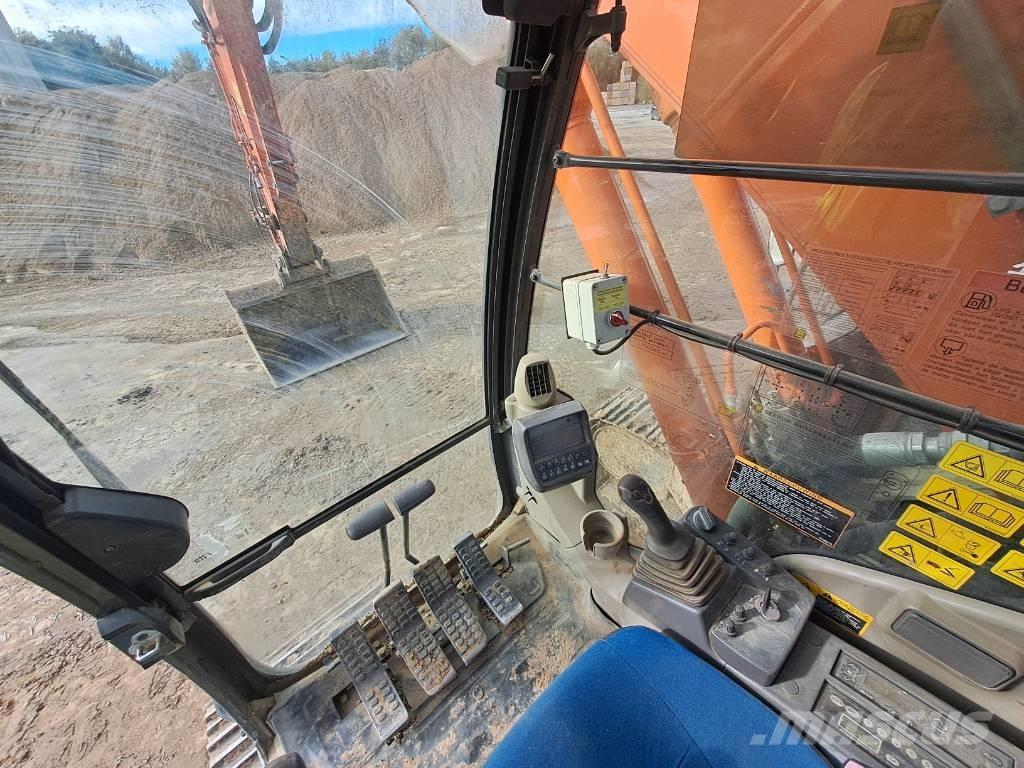 Hitachi ZX225USLC-3 대형 굴삭기 29톤 이상