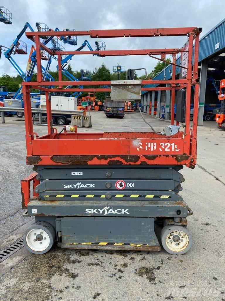 SkyJack SJ 3219 가위형 리프트