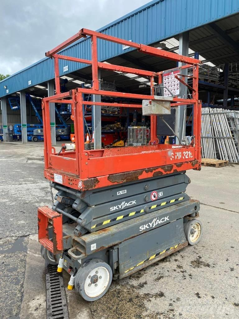 SkyJack SJ 3219 가위형 리프트