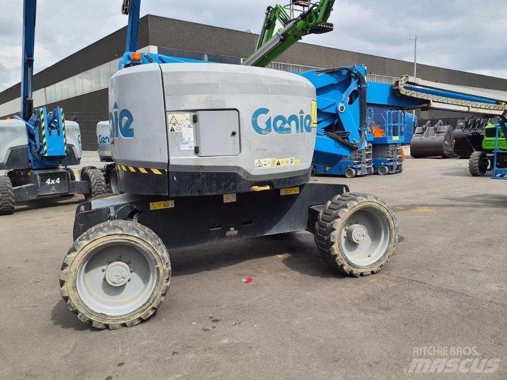 GENIE Z-62/40 관절형 전동이동 리프트